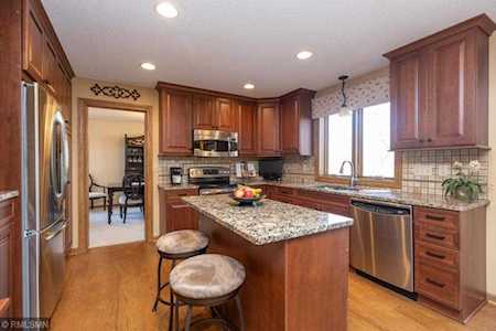 7805 133rd Street W Apple Valley, MN 55124