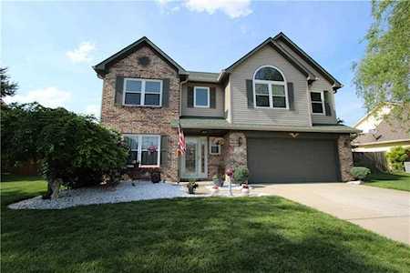 24 Cedarwood Court Whiteland, IN 46184