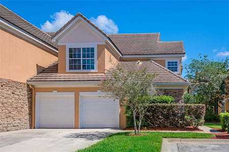 7411 Green Tree Dr #104 Orlando, FL 32819
