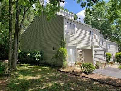 8307 Cricket Lake Dr Charlotte, NC 28277