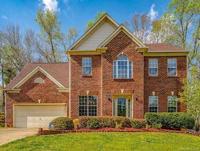 110 Lyman Oak Ct Fort Mill, SC 29715