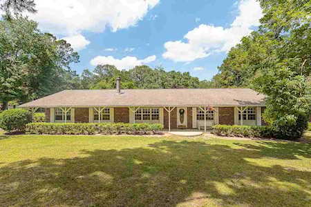 2550 Stonegate Drive Tallahassee, FL 32308