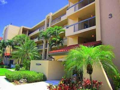 2455 Lindell Boulevard #3205 Delray Beach, FL 33444