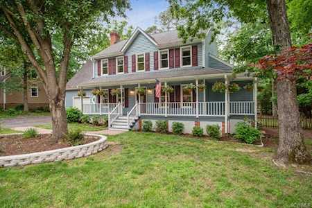 8443 Whirlaway Dr Midlothian, VA 23112