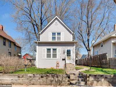 241 Sidney Street E Saint Paul, MN 55107