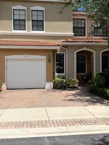 207 W Chrystie Circle Delray Beach, FL 33484