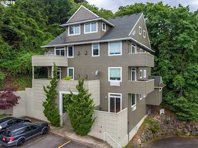 1640 SW Montgomery St #E Portland, OR 97201