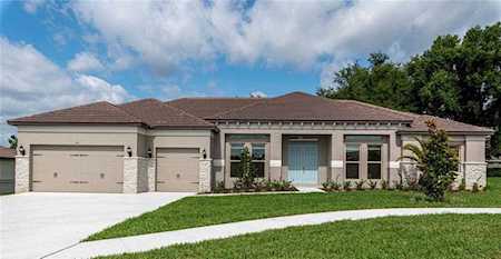 212 Camelot Loop Clermont, FL 34711