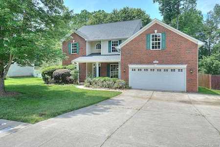 2561 Windsor Chase Dr Matthews, NC 28105