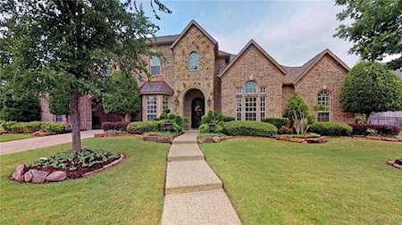 8425 Buffalo Drive Lantana, TX 76226