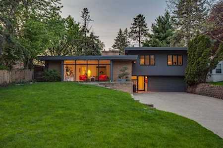 2203 Edgcumbe Road Saint Paul, MN 55116