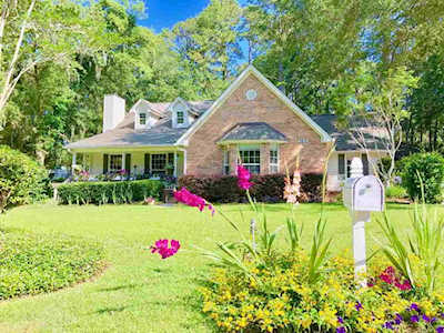 2812 Colonnade Court Tallahassee, FL 32309