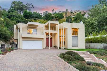 1520 Ridgeview Drive Glendale, CA 91207