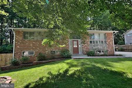 5004 Wheatstone Dr Fairfax, VA 22032