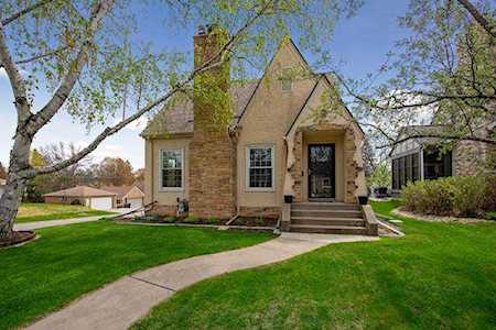 776 Montana Avenue E Saint Paul, MN 55106