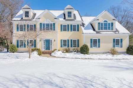 28 Berkshire Street Norfolk, MA 02056