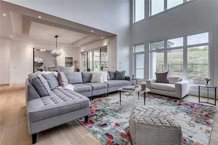 557 Patterson Grove SW Calgary, AB T3H 3N6