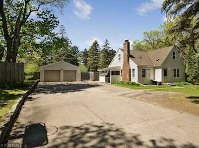 7580 Knollwood Drive Mounds View, MN 55112