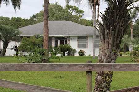 4917 Sacramento Street Sarasota, FL 34235