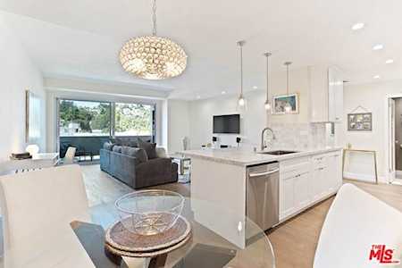 7250 Franklin Avenue #605 Los Angeles, CA 90046
