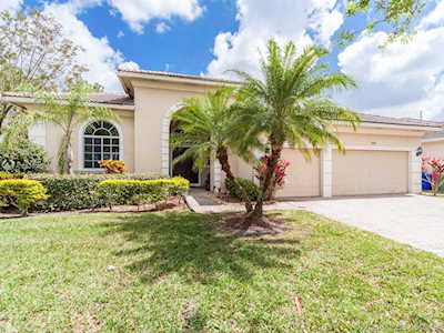 6104 SW 192nd Ave Pembroke Pines, FL 33332