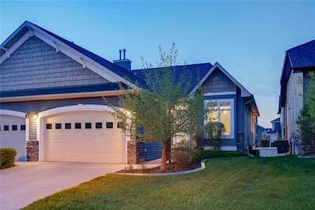 132 Sienna Passage Chestermere, AB T1X 0B6
