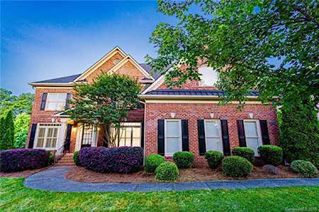 515 Three Greens Dr Huntersville, NC 28078