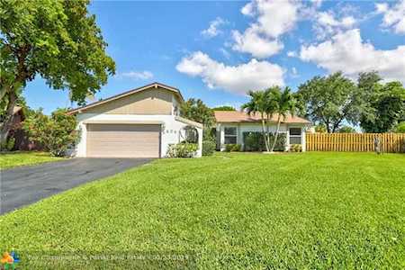 3802 NW 1st Pl Deerfield Beach, FL 33442