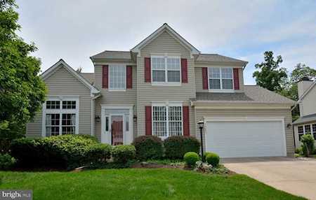 44297 Fawngrove Ct Ashburn, VA 20147
