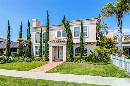 1749 Main Street Huntington Beach, CA 92648