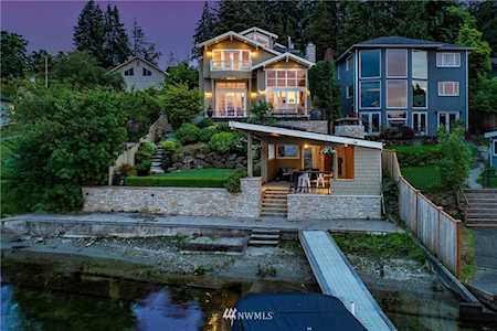 17720 SE 40th Place Bellevue, WA 98008