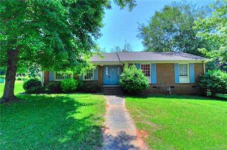 5701 Idlebrook Dr Charlotte, NC 28212