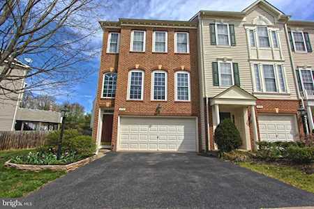 12758 Heron Ridge Dr Fairfax, VA 22030