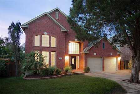 9218 La Siesta Bnd Austin, TX 78749