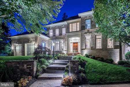 11096 Whitstone Place Reston, VA 20194
