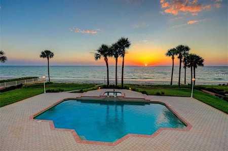 820 Gulf Boulevard Belleair Shores, FL 33786