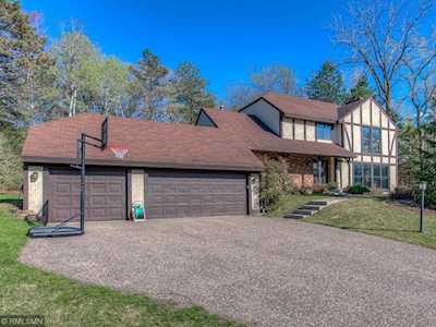 1335 Waterford Road Woodbury, MN 55125