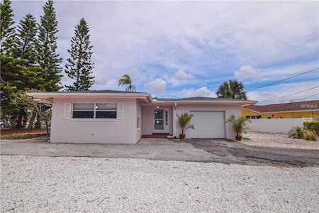 2109 Bayshore Drive Belleair Beach, FL 33786