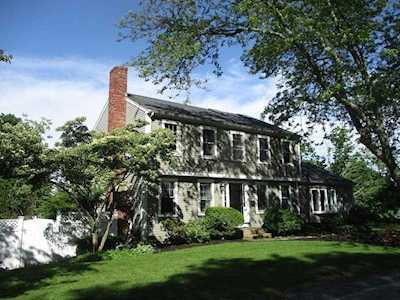 40 Hill St Cohasset, MA 02025