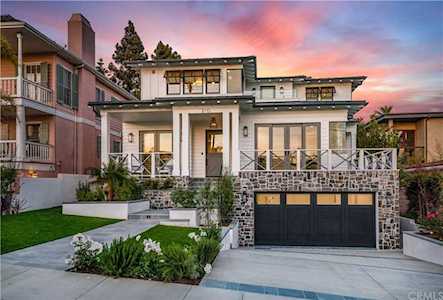 210 S Poinsettia Avenue Manhattan Beach, CA 90266
