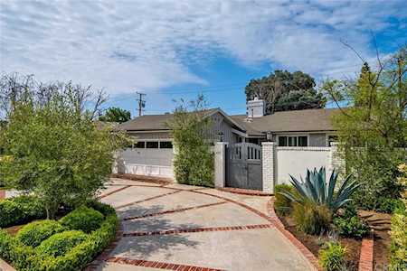407 Cabrillo Street Costa Mesa, CA 92627