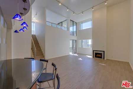 9000 Cynthia Street #406 West Hollywood, CA 90069