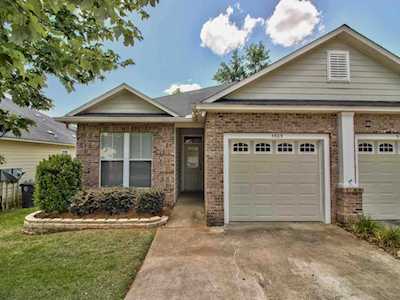5509 Hampton Oak Place Tallahassee, FL 32311