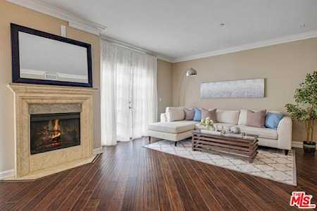 4237 Longridge Avenue #101 Studio City, CA 91604