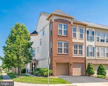 42723 Twinleaf Dr Brambleton, VA 20148