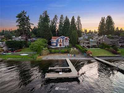 2824 W Lake Sammamish Pkwy Bellevue, WA 98008