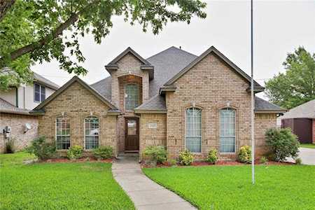 1068 Rosewood Drive Grapevine, TX 76051