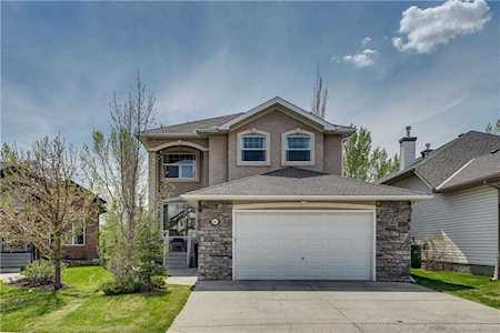 61 Panorama Hills Rise NW Calgary, AB T3K 5M5