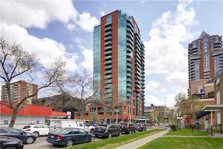 836 15 Avenue SW #1805 Calgary, AB T2R 1S2