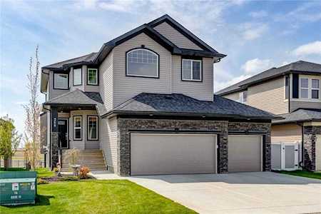 268 Rainbow Falls Way Chestermere, AB T1X 0T1